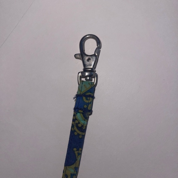 Vera Bradley Wristlet Wallet green, white & blue floral - Picture 7 of 11